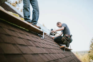 Local Roofers in Mineral Wells, MS